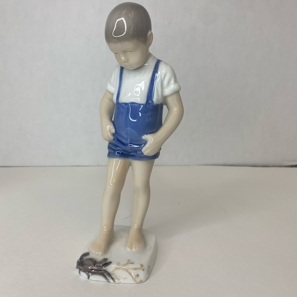 BING & GRONDAHL DENMARK #1870 "BOY WITH CRAB"  FIGURINE OLDER 1950s Copenhagen - Picture 5 of 9